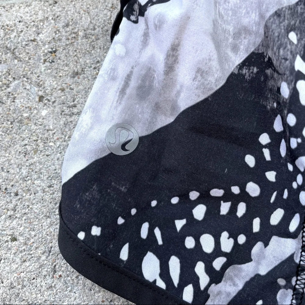 Lululemon Speed Short Static Mist White Black - Picture 5 of 9